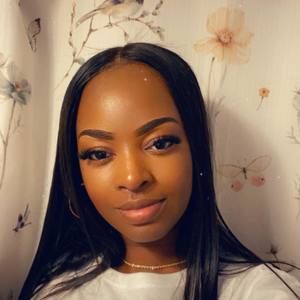 Meet your Posher, Sheena